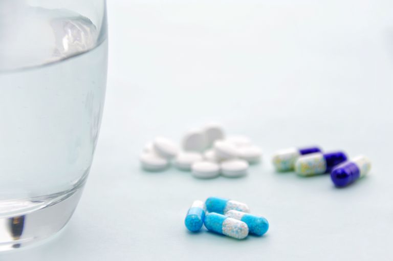 高齢者の暮らしを支える補聴器選びと使いこなしのポイントと安心サポート